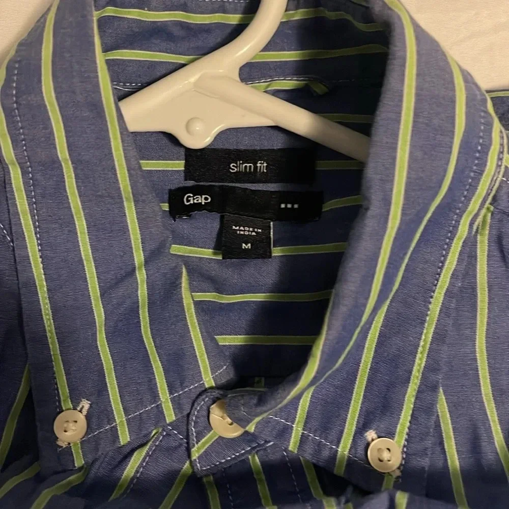 Gap - Picture 4 of 5